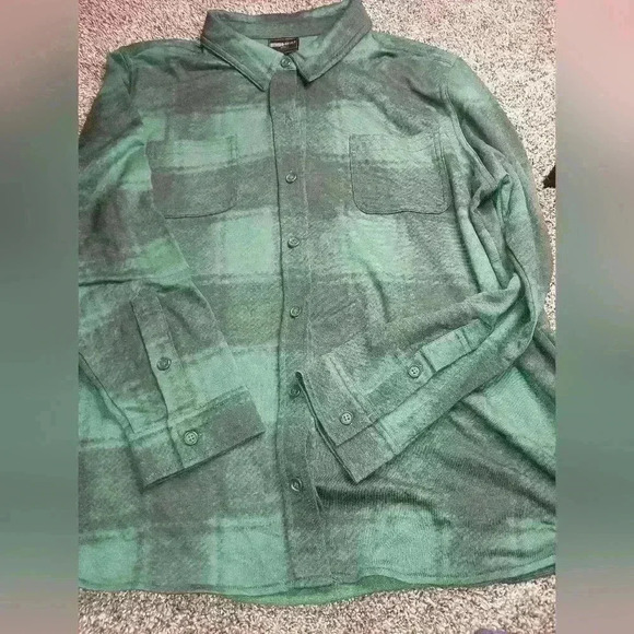 SALE 32° Burnout Heat button up-2 FOR $25 SALE (#195) - Picture 1 of 8